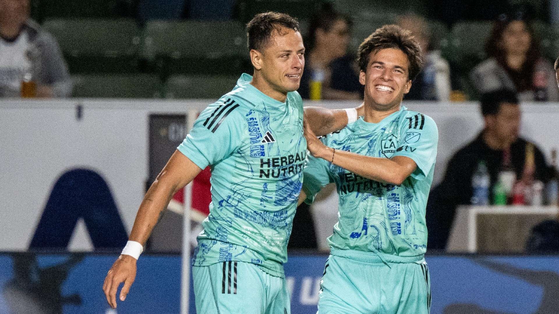 他依然在全 他依然在全